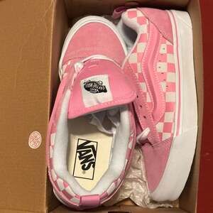 Vans Knu Skool Checkerboard Skate Shoe - Prism Pink / True White